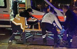 Çorum’da motosiklet yayaya çarptı: 2 yaralı