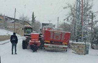 Darende’de kar yağışı etkili oluyor