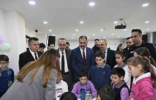 Demirci’de öğrenciler insan haklarını atölyelerde...