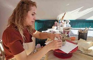 Depremde yaşadıklarını unutmak için sanata yöneldi