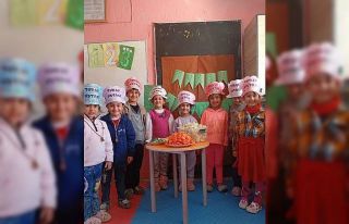 Diyadin’de minik ellerle turşu şenliği