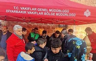 Diyarbakır Vakıflar Bölge Müdürlüğünden kandil...