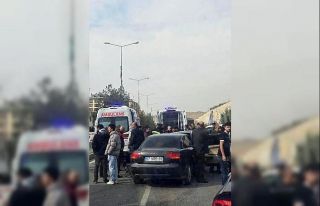 Diyarbakır’da otomobiller çarpıştı: 4 yaralı