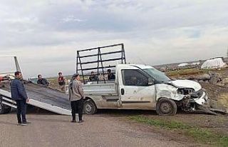 Diyarbakır’da pikap şarampole uçtu: 1 yaralı