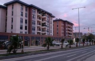 Ebrar Sitesi çevresinde ticari hayat yeniden canlanıyor