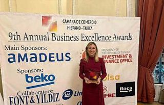 Ebru Özdemir’e İspanya’dan ‘Mesleki Liyakat...