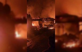 Edirne’de ahırda çıkan yangın 3 eve sıçradı