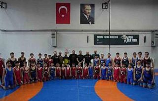 Edirne’de ata sporu güreşle geleceğin şampiyonları...
