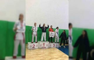 Efeler’den karatede çifte madalya gururu