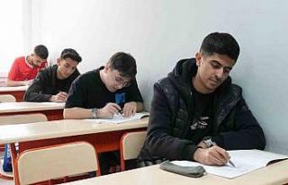 Elazığ’da 9 bin öğrenci sınavda ter döktü