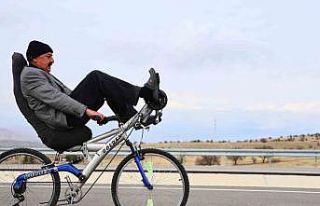 Elazığ’da ilginç bisiklet tasarımı: Polisler...