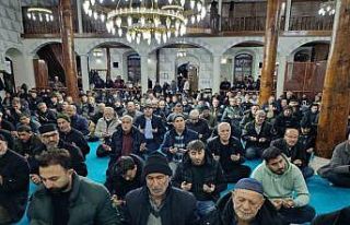 Emirdağ Çarşı Camii’nde ‘Regaip Kandili’...