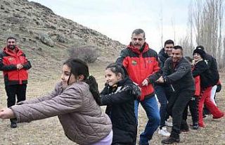 Engelleri doğa ile aştılar