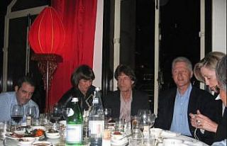 Epstein belgelerinde Clinton ve Michael Jackson dahil...