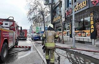 Esenyurt’ta iş hanında korkutan yangın