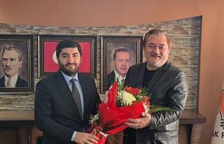 Etimesgut’ta AK Parti’de bayrak değişimi: İlçe...