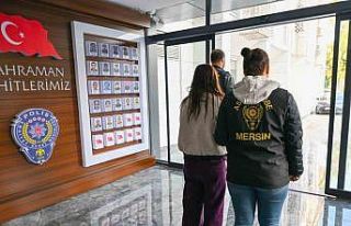 Evleri soyan hırsızlar önce kameraya sonra polise...