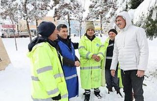 Eyyübiye Belediyesi ekiplerinden kar mesaisi