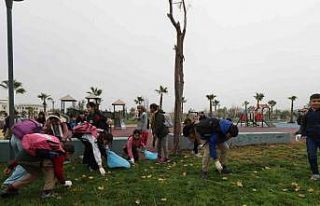 Eyyübiye Belediyesi’nden öğrencilere temizlik...