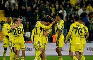 Fenerbahçe, ligde 16. haftayı da namağlup kapattı