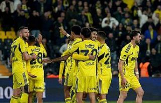 Fenerbahçe, ligde 2 maç sonra kazandı