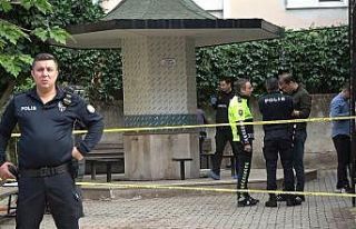 Genç kadın toplantı için beklediği dayısının...