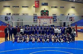 Gençler filede il birinciliği için mücadele etti