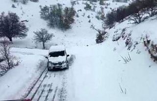 Gercüş’te karda mahsur kalan 5 kişi kurtarıldı