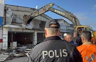 Gülsan Sanayi Sitesi’nde ilk yıkım başladı