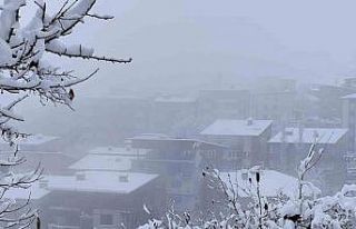 Hakkari’de kar yağışı yerini sise bıraktı