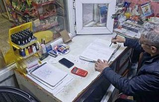 Hayırsever çift, mahalle bakkalındaki 230 bin liralık...