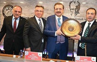 Hisarcıklıoğlu; "Denizli Ticaret Odamız vermiş...