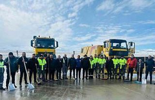 Iğdır’da kar yağışı hayatı olumsuz etkiledi:...