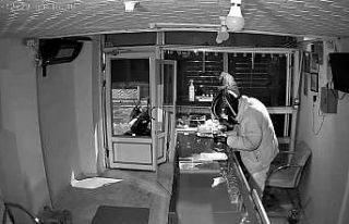 Iğdır’da kuyumcu soygunu: 5-6 kilo altın çalındı