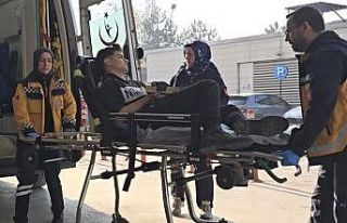 İnegöl’de işçi elini tahtaya çaktı, itfaiye...