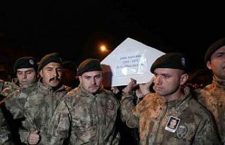 İstanbul’da şehit düşen polis memurunun naaşı...