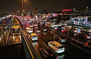 İstanbul’da yağışın da etkisiyle trafik durma...