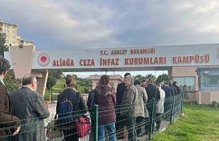 İZBETON kooperatif davası sanıkları hakim karşısında,...