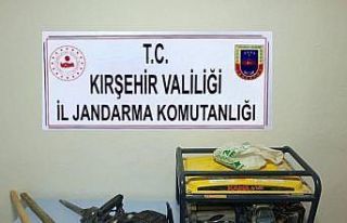 İzinsiz kaçak kazı yapan 3 şüpheli yakalandı