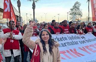 İzmir Büyükşehir işçileri "Masa kurulmazsa...