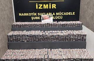 İzmir’de binlerce uyuşturucu hap ve kokain ele...