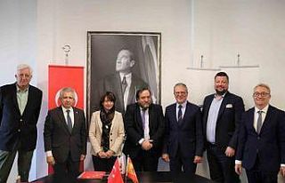 İzmir’den İspanya’ya uzanan ‘eğitim’ köprüsü