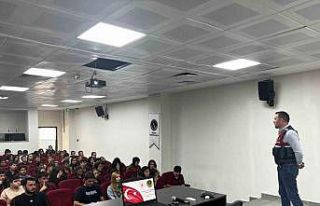 Jandarmadan öğrencilere siber güvenlik eğitimi