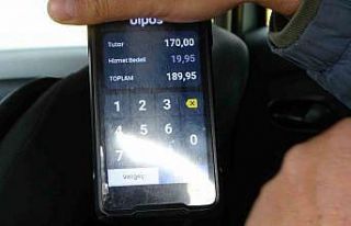 Kadın yolcu ile taksicinin hizmet bedeli tartışması:...