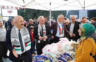 Kadınların el emeği ürünleri Filistinliler için...