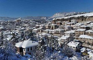 Kar altında masalsı görüntüler sunan UNESCO Kenti...