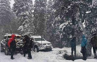 Karabük’te yaylada mahsur kalan 7 kişi kurtarıldı