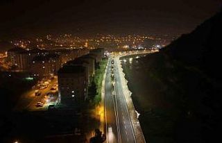 Karabük’te Zonguldak ve Yenice caddeleri baştan...