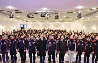 Karaburun’dan "Okul Polisi" zirvesi