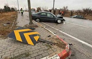 Karaman’da otomobiller çarpıştı: 2 yaralı